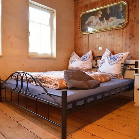 Fw. Glashuette Anno Dazumal شقة